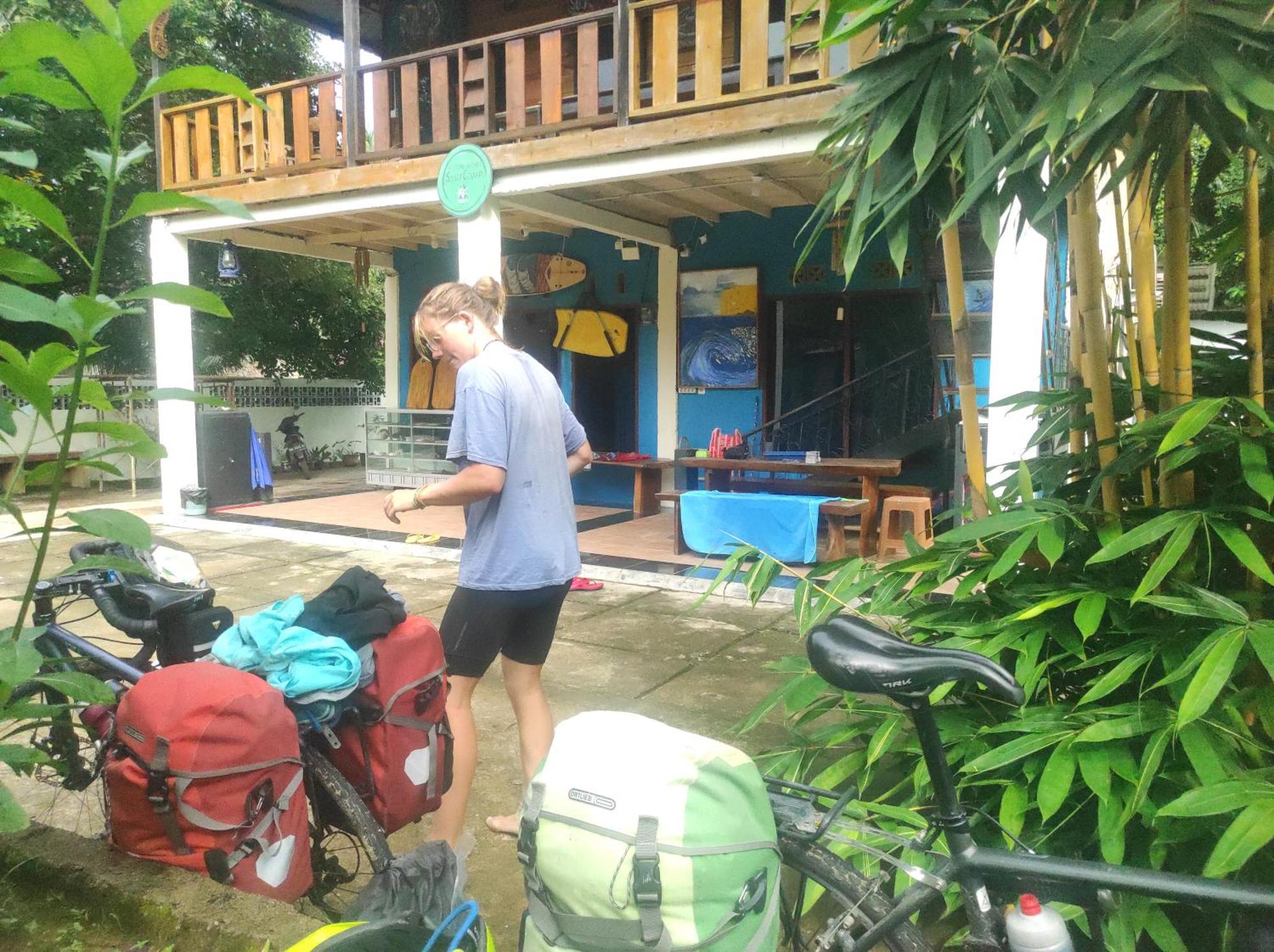Air Manis Secret Surfcamp Apartment Taluk Batung Exterior photo