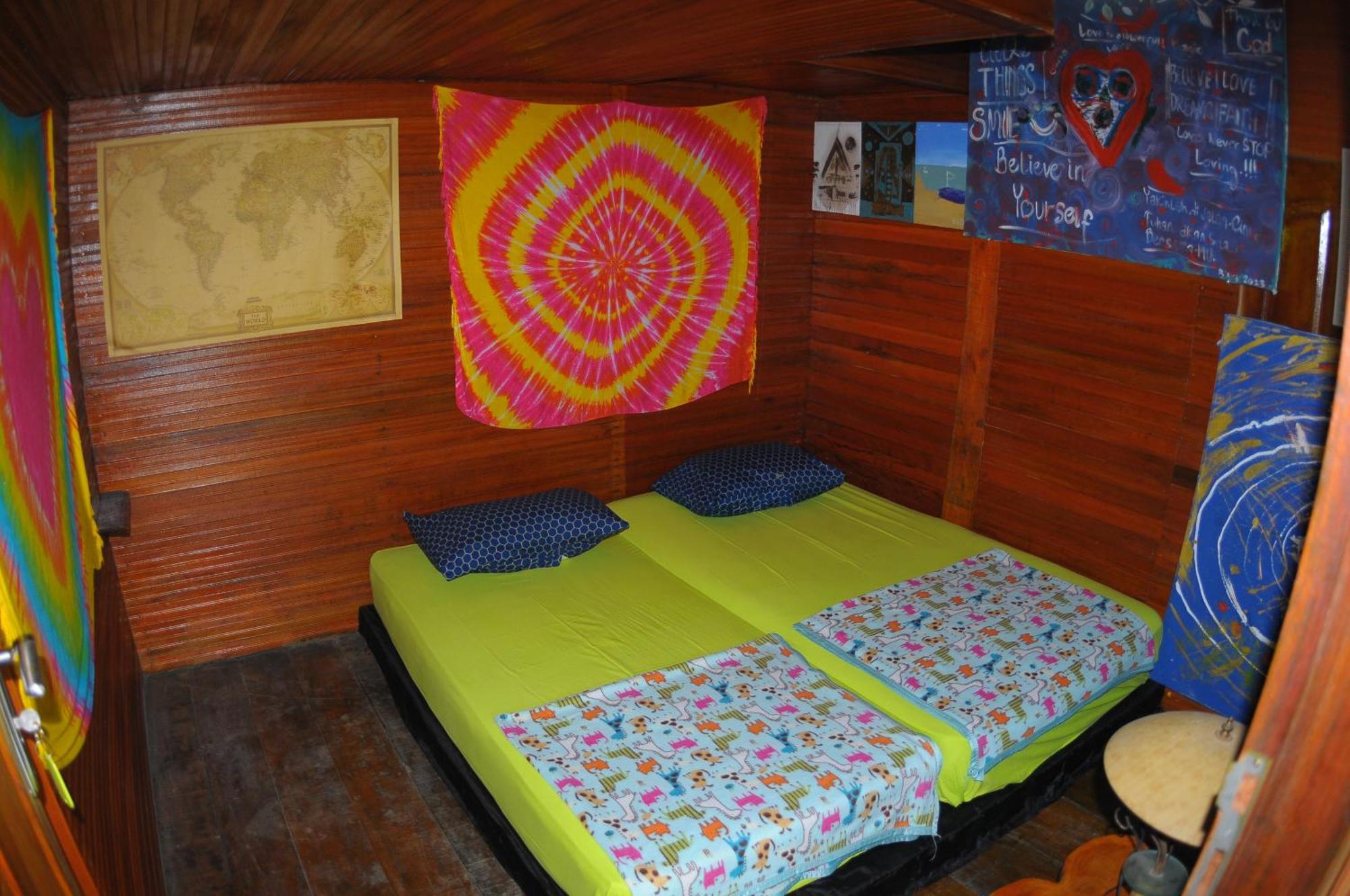 Air Manis Secret Surfcamp Apartment Taluk Batung Exterior photo