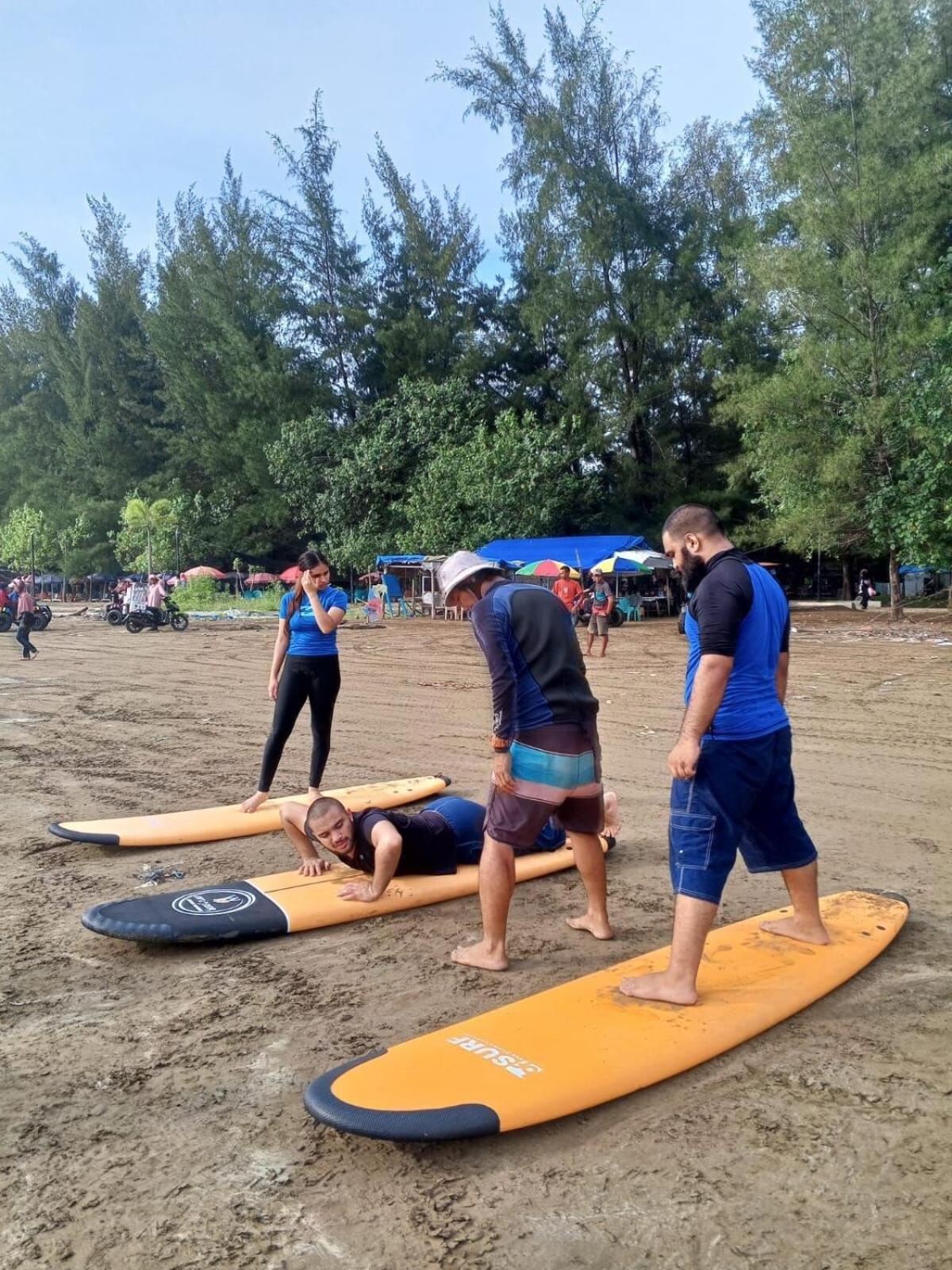 Air Manis Secret Surfcamp Apartment Taluk Batung Exterior photo