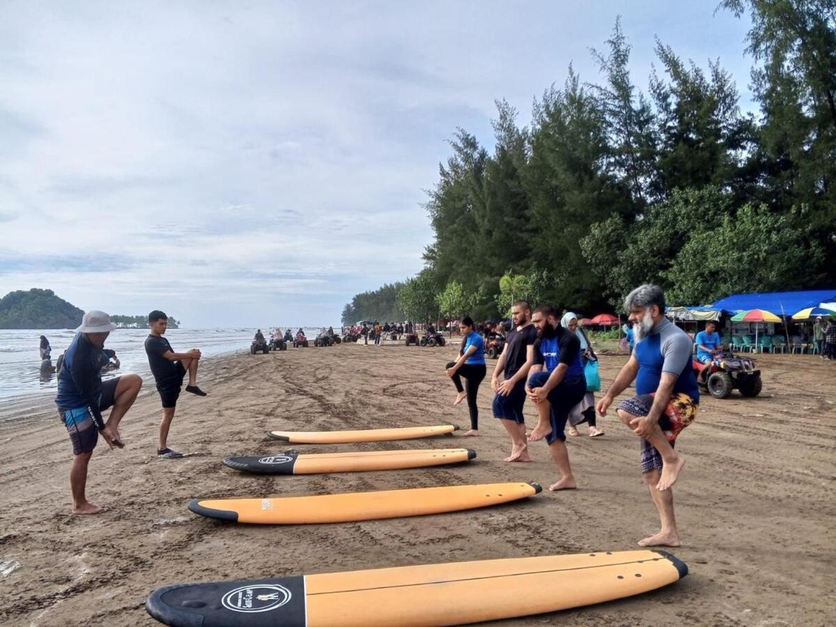 Air Manis Secret Surfcamp Apartment Taluk Batung Exterior photo