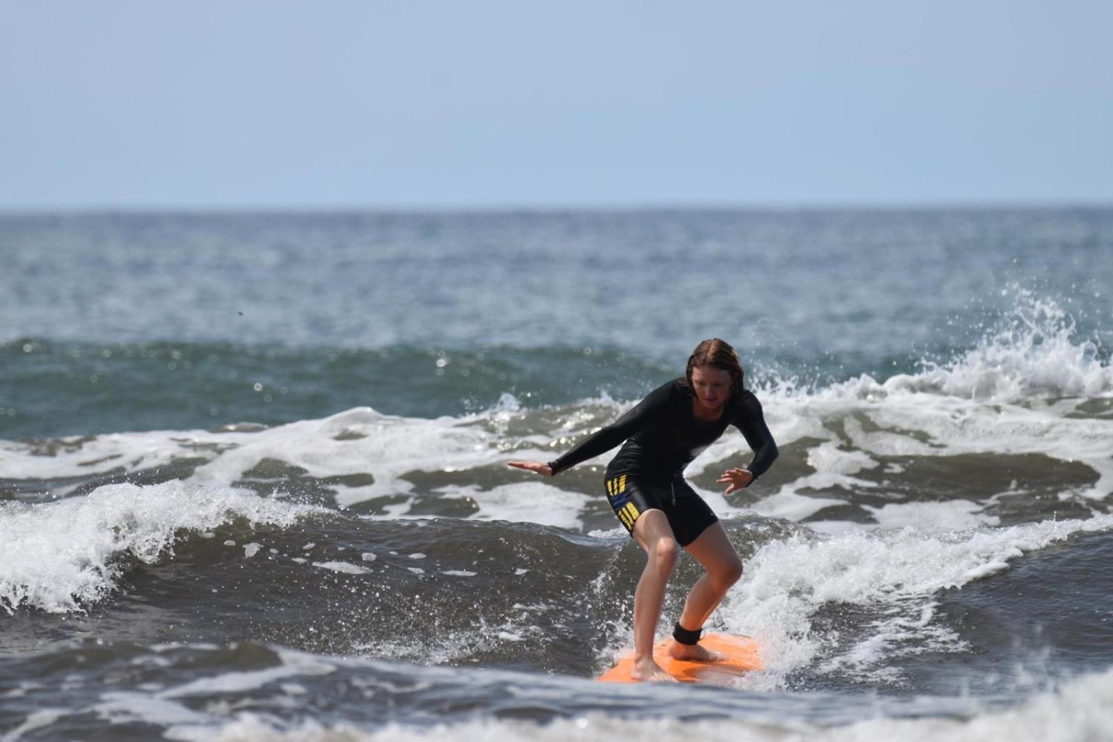 Air Manis Secret Surfcamp Apartment Taluk Batung Exterior photo